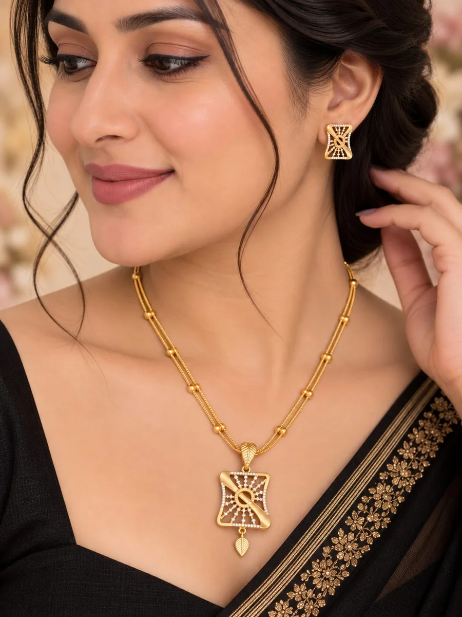 Infinity Lattice Gold Chain Set