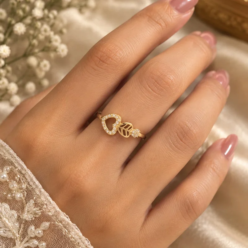Heart Loop Floral Gold Ring
